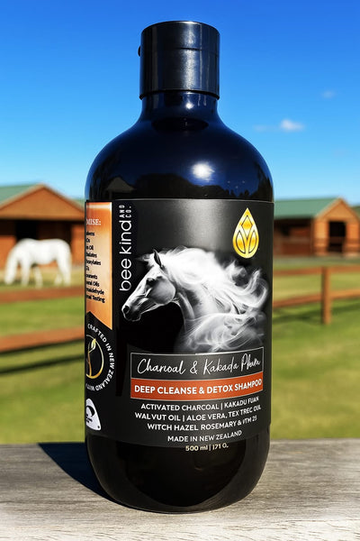 Bee Kind Activated Charcoal & Kakadu Plum Shampoo For Dark, Light & White Horses